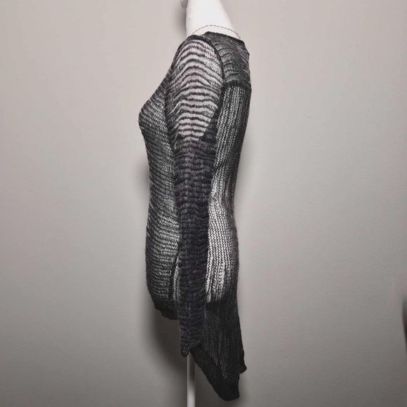 Eileen Fisher Gray Italian Yarn Wired Knit Hi Low Whimsigoth Witchy Gothic Top S - Picture 3 of 9